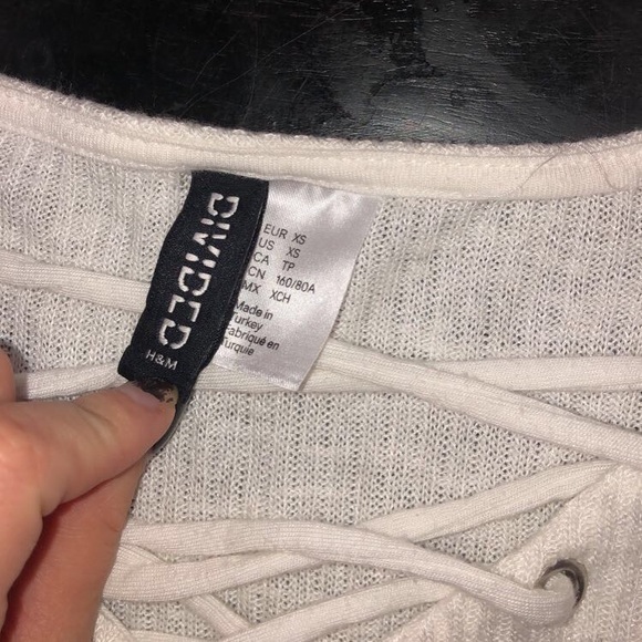 Divided H&M White Lace up Top - Picture 5 of 5